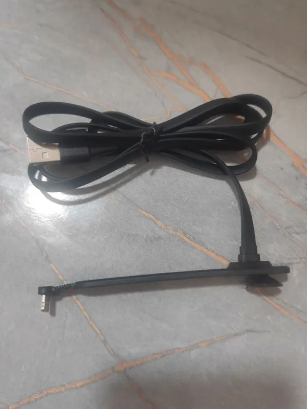 Har xil turdagi aksessuarlar telefonni quvvatlashga uchtasi birda USB — фото 4