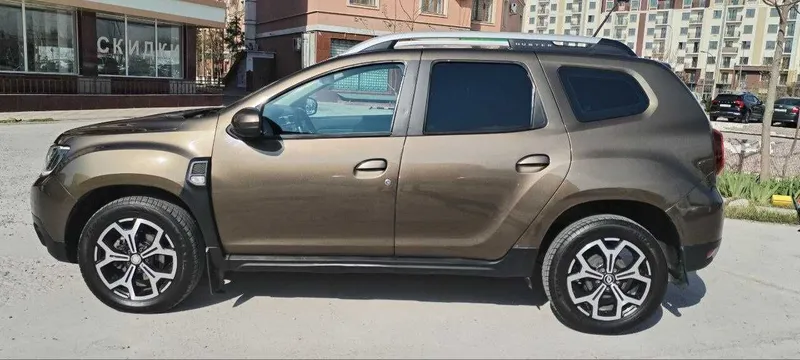 Легковая машина RENAULT DUSTER — фото 4