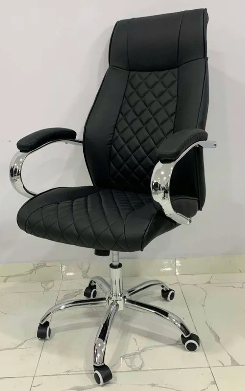 Darvin ofis kreslosi, 1