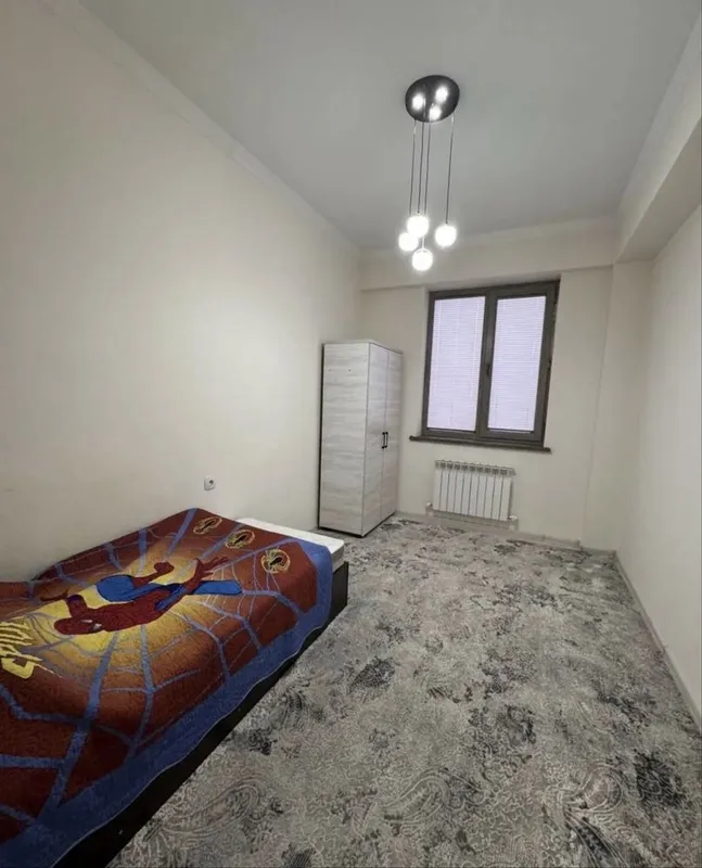 Arenda kvartira novastroyka Keles masjid togrisida 3 xona oilaga 8 Arenda kvartira novastroyka Keles masjid togrisida 3 xona oilaga 8