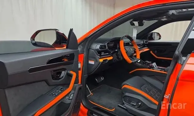 Lamborghini Urus SE — фото 2