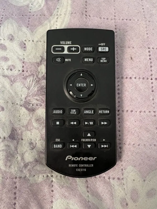 Pioneer magnitafon uchun pult sotiladi 1
