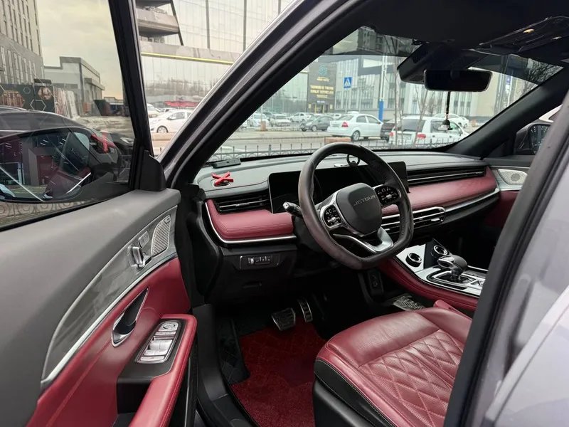 Сотилади: Jetour X70 plus Dubai versiya — фото 1