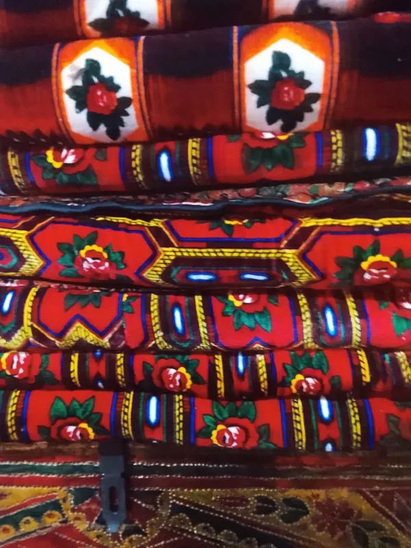 koʻrpa 6ta, korpacha 5ta,yostiq 6ta
