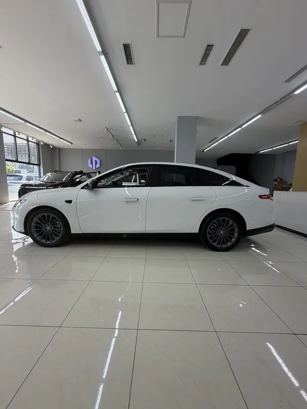 Leapmotor C01 625KM Elektr 2026 Premium Dop opsiya Resatayling Full — фото 4
