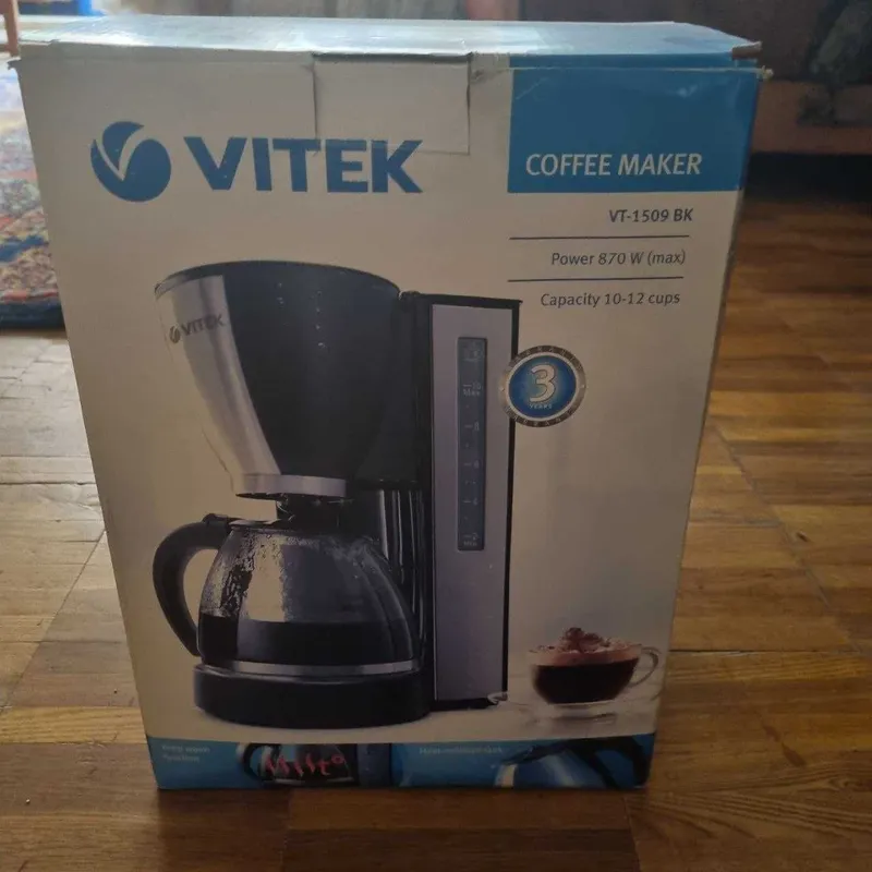 В продаже кофеварка фирмы Vitek объёмом 10-12 чашек