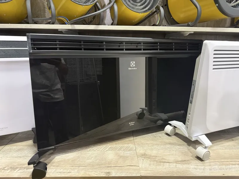 Конвектор Electrolux Brilliant-2000 (Black) 1 Конвектор Electrolux Brilliant-2000 (Black) 1