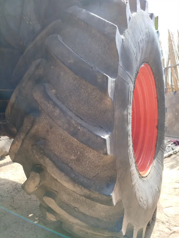 Claas mega 204 old shinasi sotiladi ! 6 Claas mega 204 old shinasi sotiladi ! 6