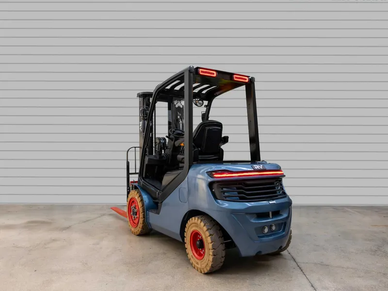Вилочный электро погрузчик /Автокара Royal Forklift 3 тонны / 3 000 кг — фото 4