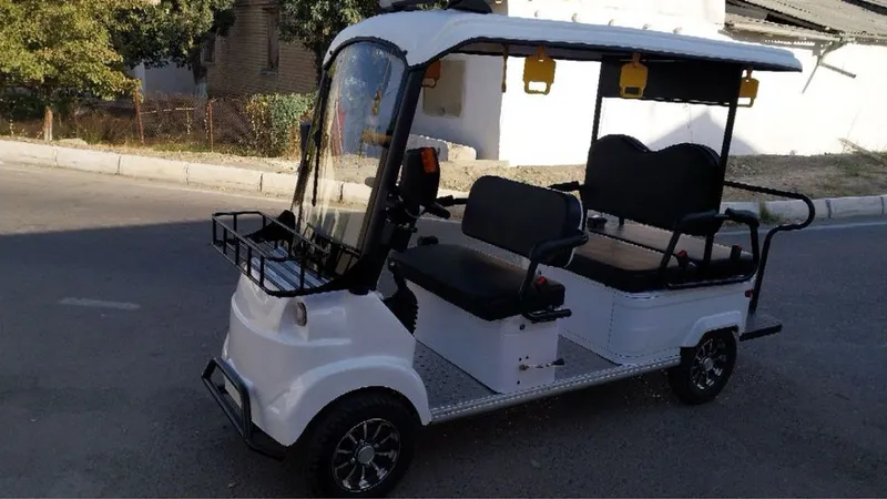 Riksha Sotiladi Golf Car 1 Riksha Sotiladi Golf Car 1