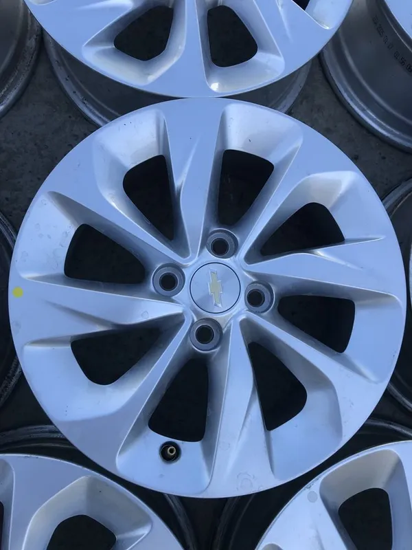 Spark Nexia Ravon Onix R 15