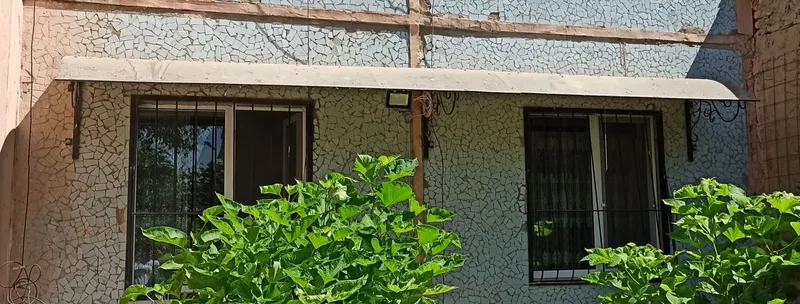 Продаётся готовый навес. Защита от солнца, дождя.