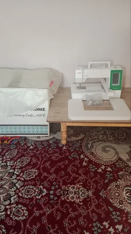 Janome 450 Vishipka tikuv mashinasi sotiladi
