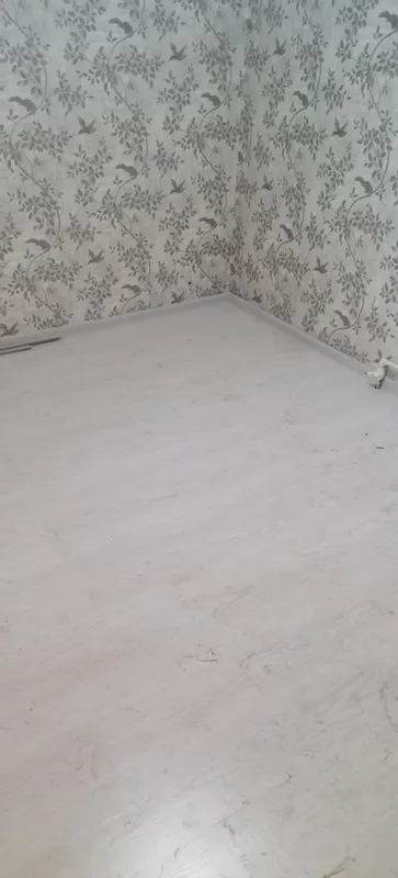 Laminat va linoleum yotqizamiz. Shiftga plastik panel. 5