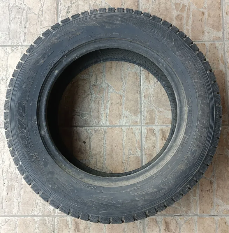 Шина зимняя TOYO 225/65 R17