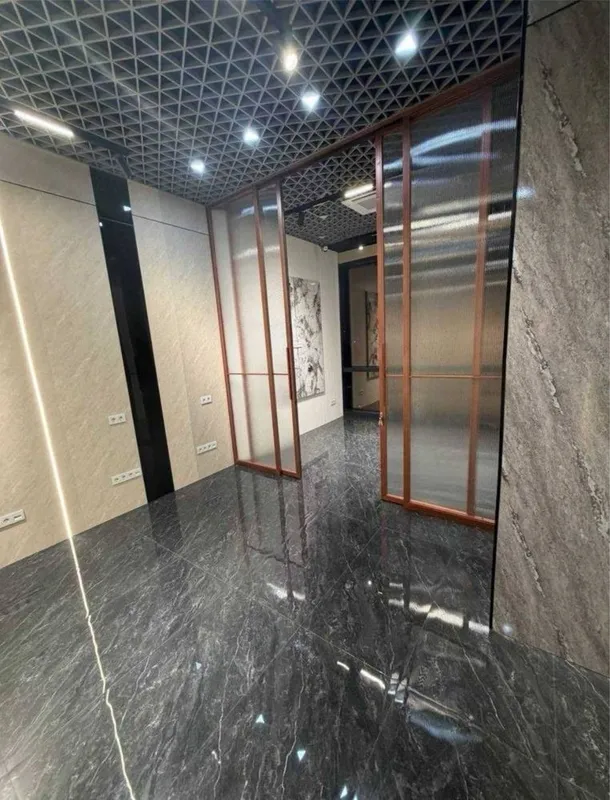 Аренда офис ЖК Piramit Tower 38м2 — фото 1