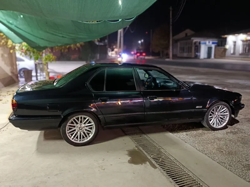 BMW E32 735i 1991 restayling sotiladi yoki vikup varyantga — фото 2