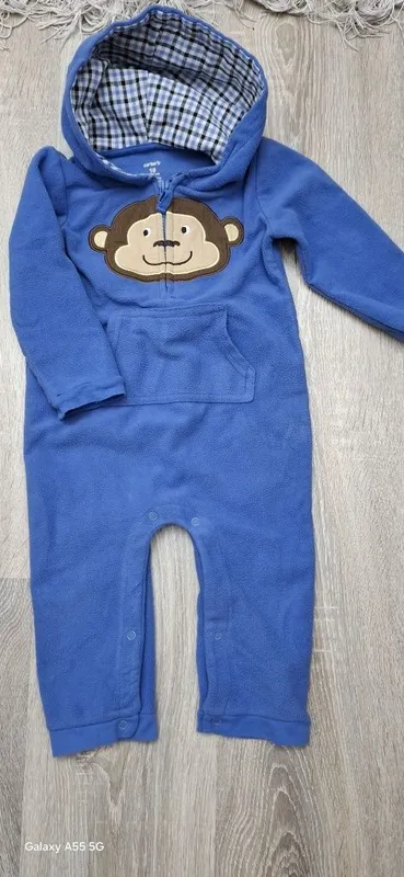 Продам детский флисовый комбинезон.