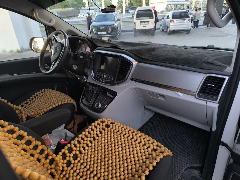 Продам машину Джак М4 автомат 6