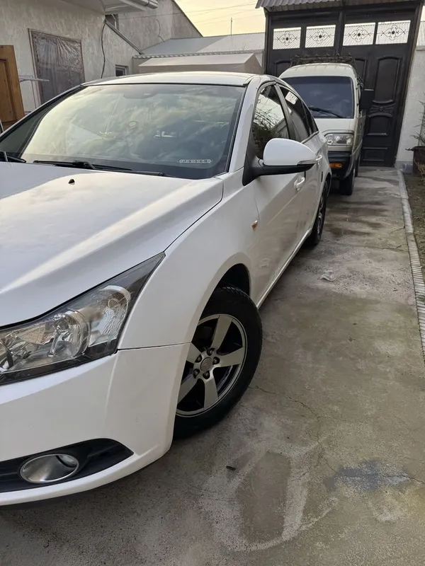 Cruze,Cruise, Cruize,Lasetti cruise 1