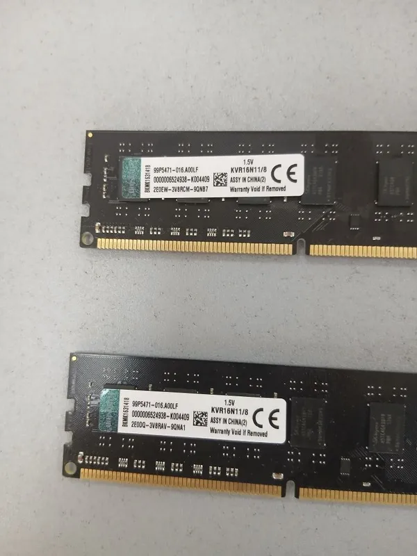 Kingston DDR3 8GB 1600MHz Operativ Xotira (RAM) Sotiladi 2ta 2 Kingston DDR3 8GB 1600MHz Operativ Xotira (RAM) Sotiladi 2ta 2