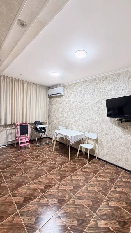 Продам кв на Ц-5, 4 комн 4