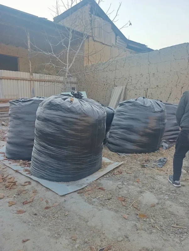 Makkayi poya va silos sotiladi 4 Makkayi poya va silos sotiladi 4