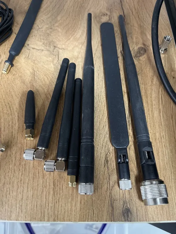 Штырь антенны GSM 4G 3G WIFI IoT Штырь антенны GSM 4G 3G WIFI IoT