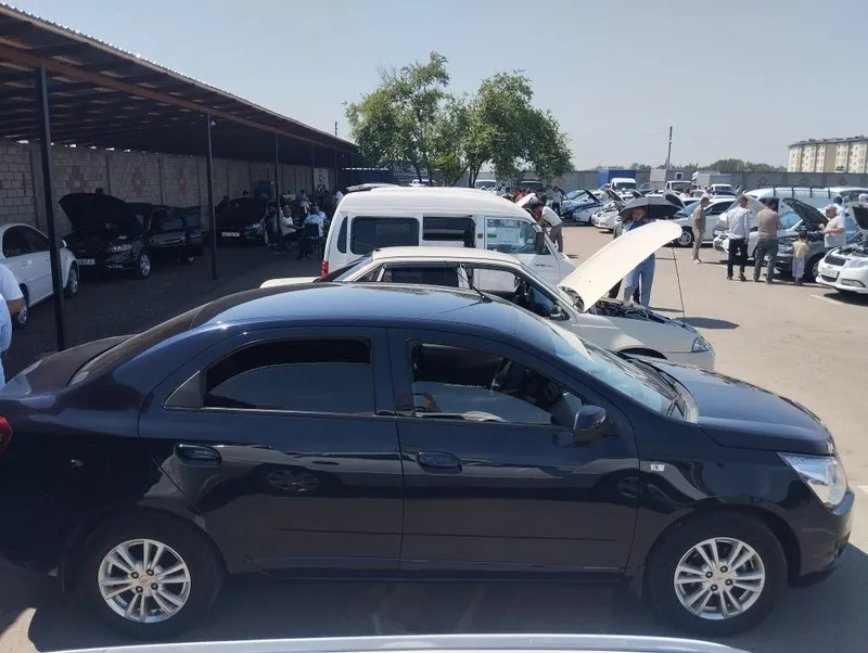 Chevrolet Cobalt — фото 2