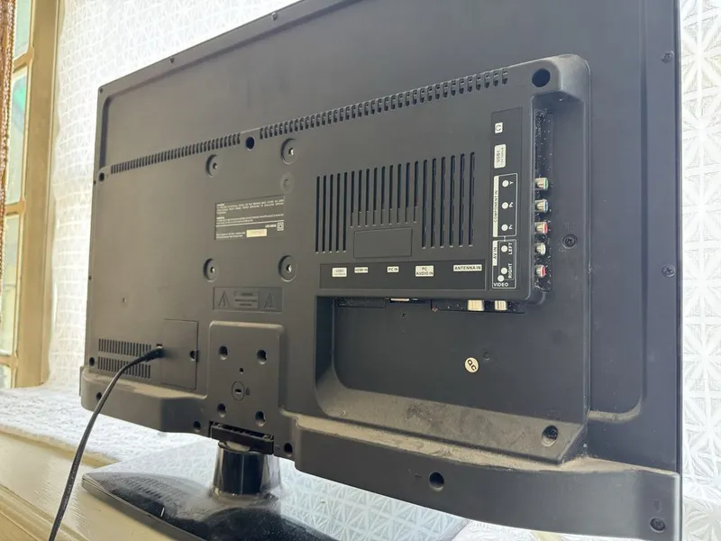 LG 32 televizor 4 LG 32 televizor 4