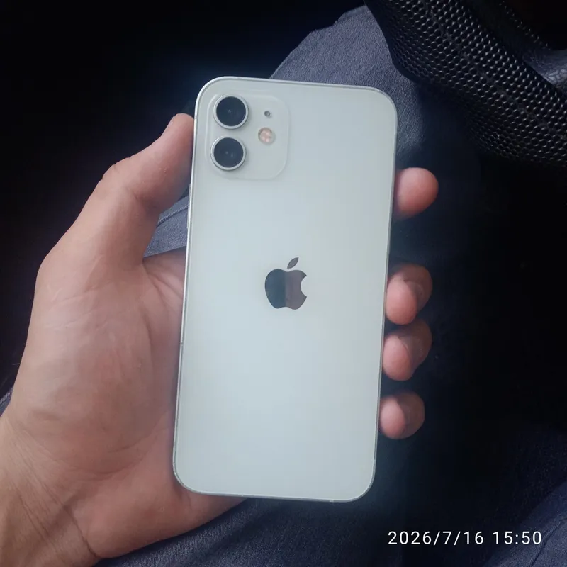 iPhone 12 срочно продается 4