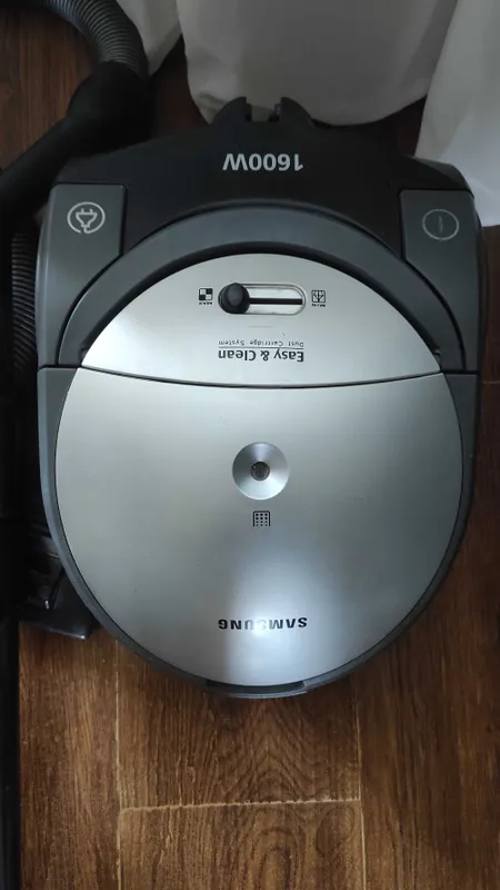 Samsung 1600 changyutgich (ishlatilgan) 2 Samsung 1600 changyutgich (ishlatilgan) 2