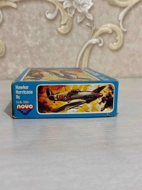 Сборная модель самолёта Hawker Hurricane (масштаб 1:72, винтаж NOVO) — фото 3