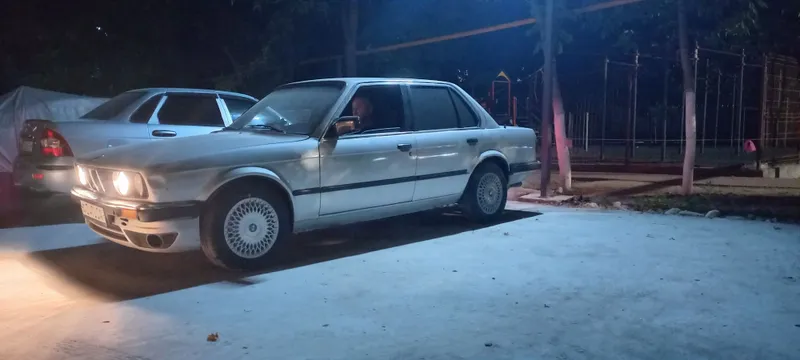 Продам bmw e30 318 7 Продам bmw e30 318 7