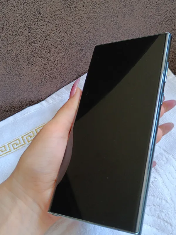 Samsung Galaxy S22 Ultra в цвете Зеленый (Green). — фото 1