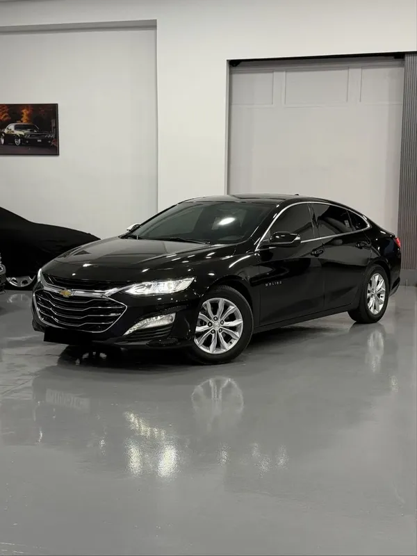 Chevrolet Malibu Premier 2022 — фото 1