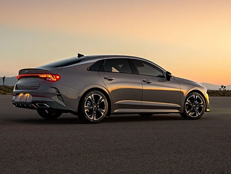 Kia K5 gt line radnoy diskasi sotiladi 18 razmeri 5x114 1 Kia K5 gt line radnoy diskasi sotiladi 18 razmeri 5x114 1