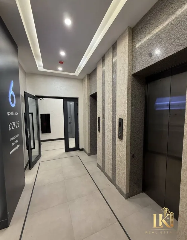 Продаётся современная квартира в ЖК Кох-Ота с евроремонтом и мебелью — фото 1