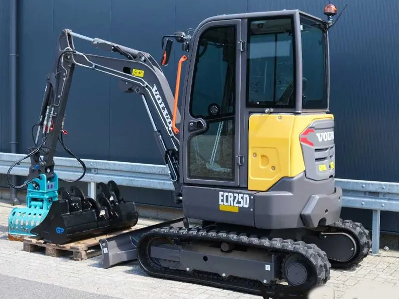 Гусеничные мини экскаватор Volvo ECR 25 D 2 Гусеничные мини экскаватор Volvo ECR 25 D 2