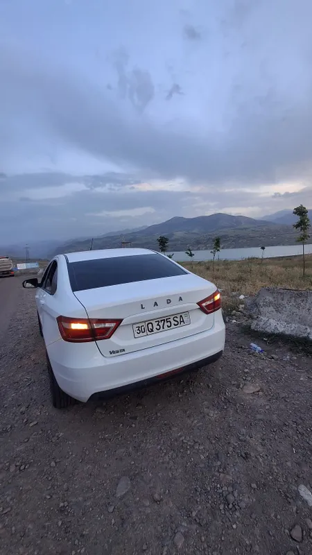 Lada vesta sotiladi 3