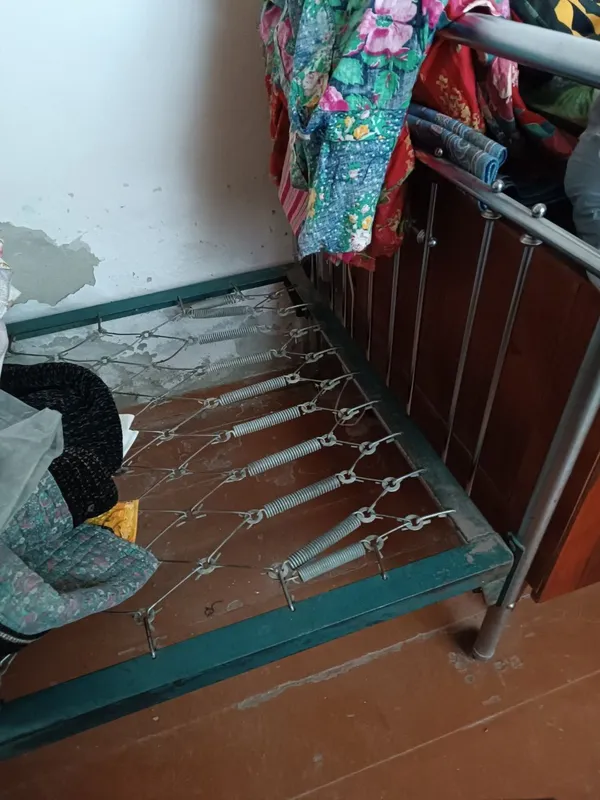 Кровать железная