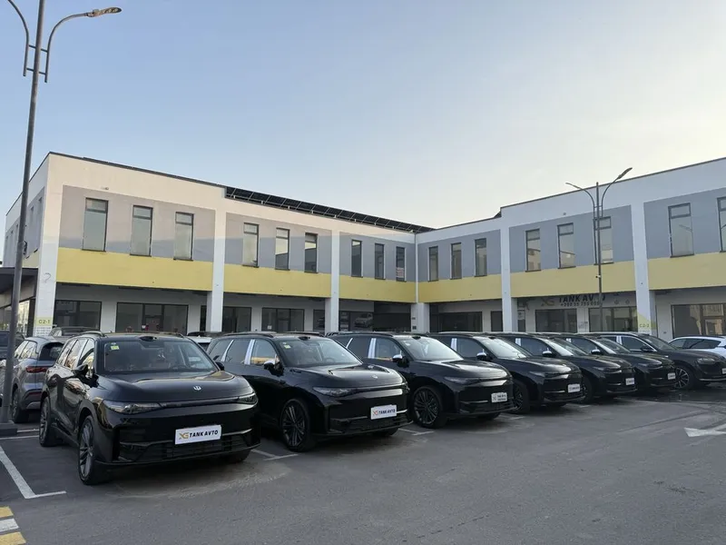 Leapmotor C16 Restyling 2026 Full Hybrid 1 yil rasmiy kafolat — фото 1