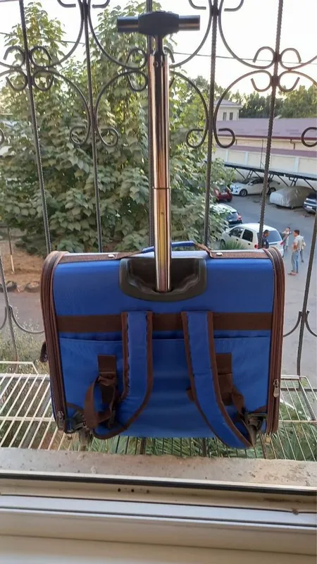 Переноска с ручкой на колесиках для животных 2