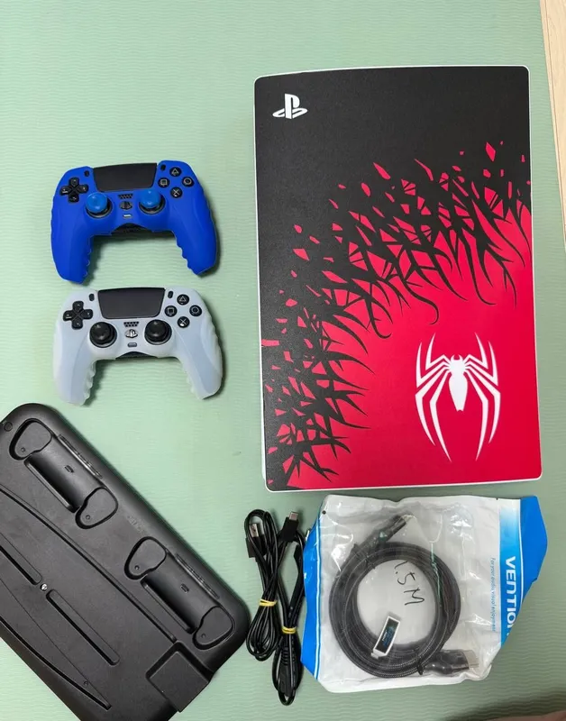 PS5, 2 джойстика, 12 игр, офлайн 2 PS5, 2 джойстика, 12 игр, офлайн 2