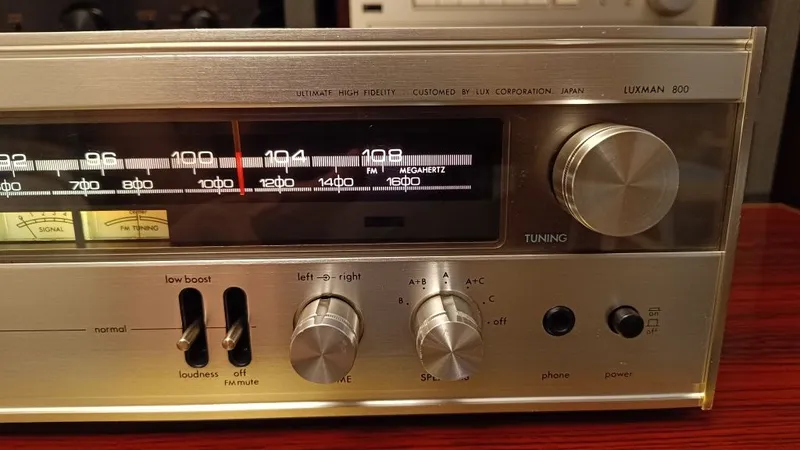 LUXMAN R-800E II стереорессивер 5