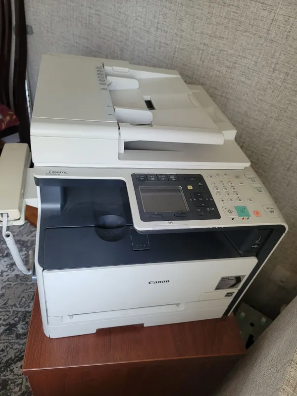 Продаётся принтер Canon 2 Продаётся принтер Canon 2