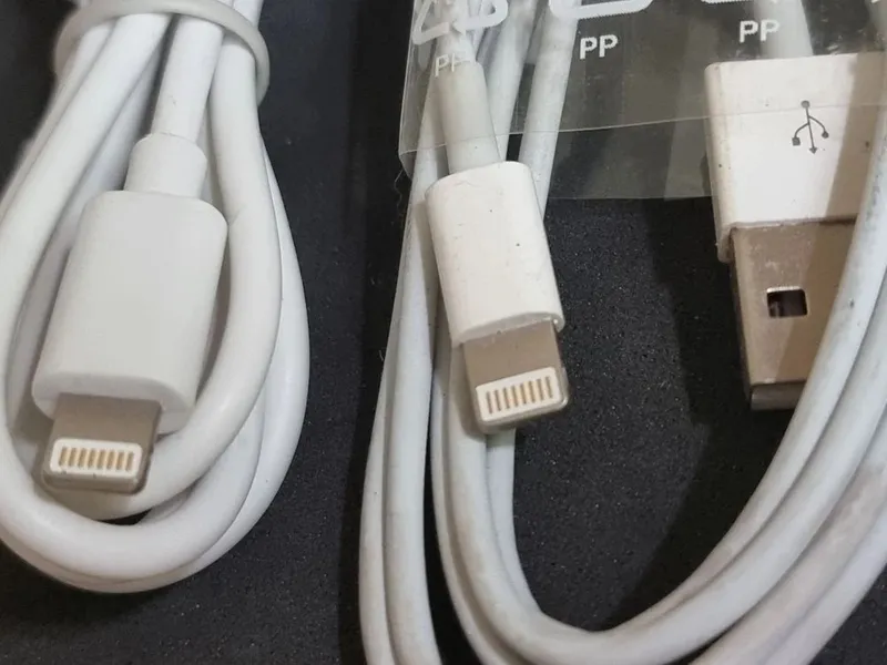Кабель зарядки и данных lighting iPhone цена за 2 штуки 2 Кабель зарядки и данных lighting iPhone цена за 2 штуки 2