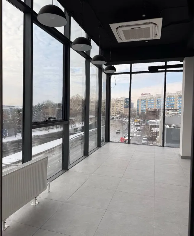 Аренда под офис Яккасарай БЦ! 294м2, за м2 (5200у.е) Окончательно! 1