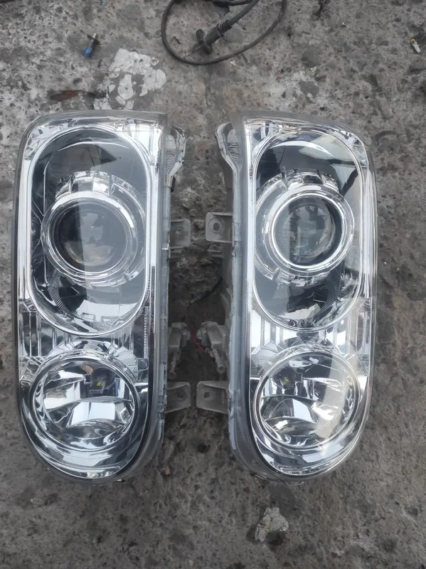 Damas bi led fara