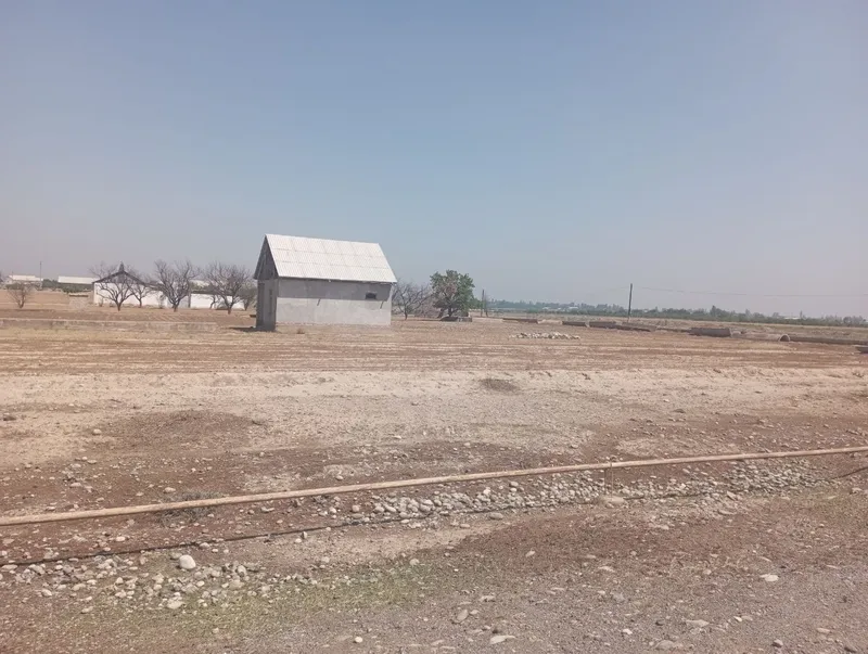 4.5 sotixli yer sotiladi 3 4.5 sotixli yer sotiladi 3